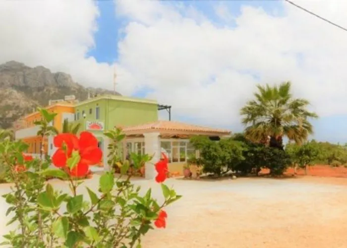 Lefkorama לפקוס קרפתאו