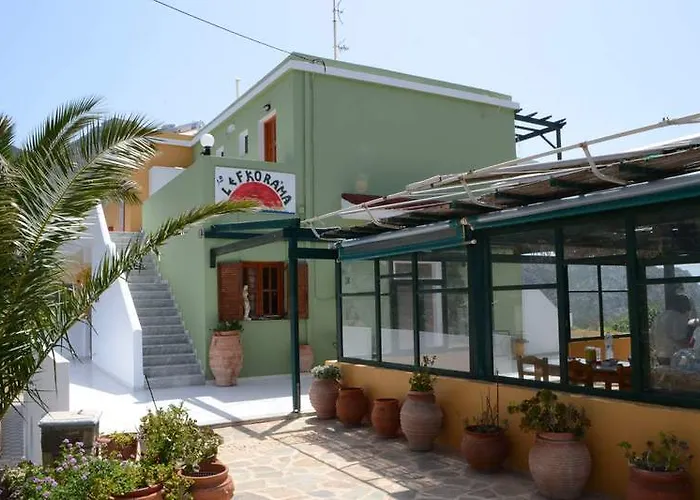 Lefkorama בית הארחה