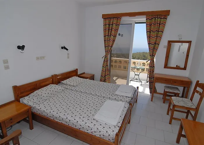 Lefkorama בית הארחה