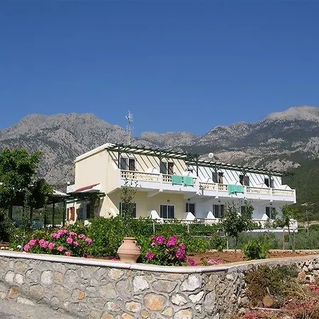 Affittacamere Lefkorama 4*